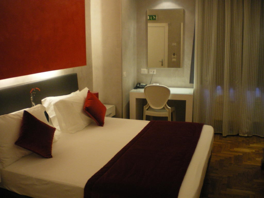 Gente Di Notte Hotel Frascati Ngoại thất bức ảnh