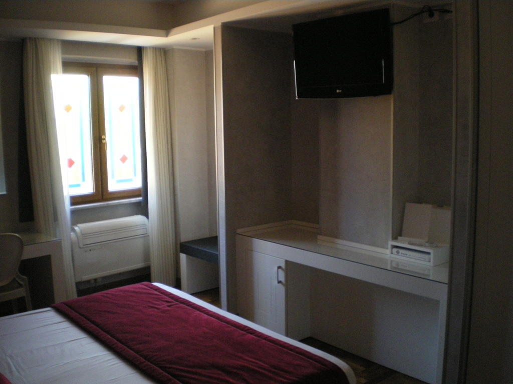Gente Di Notte Hotel Frascati Ngoại thất bức ảnh
